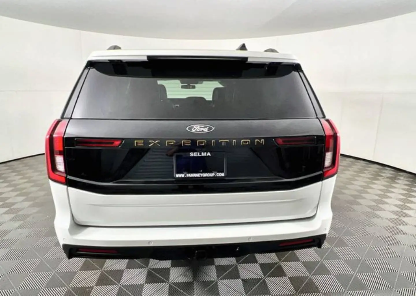 2026 Ford Expedition Tremor 4x4 photo 5