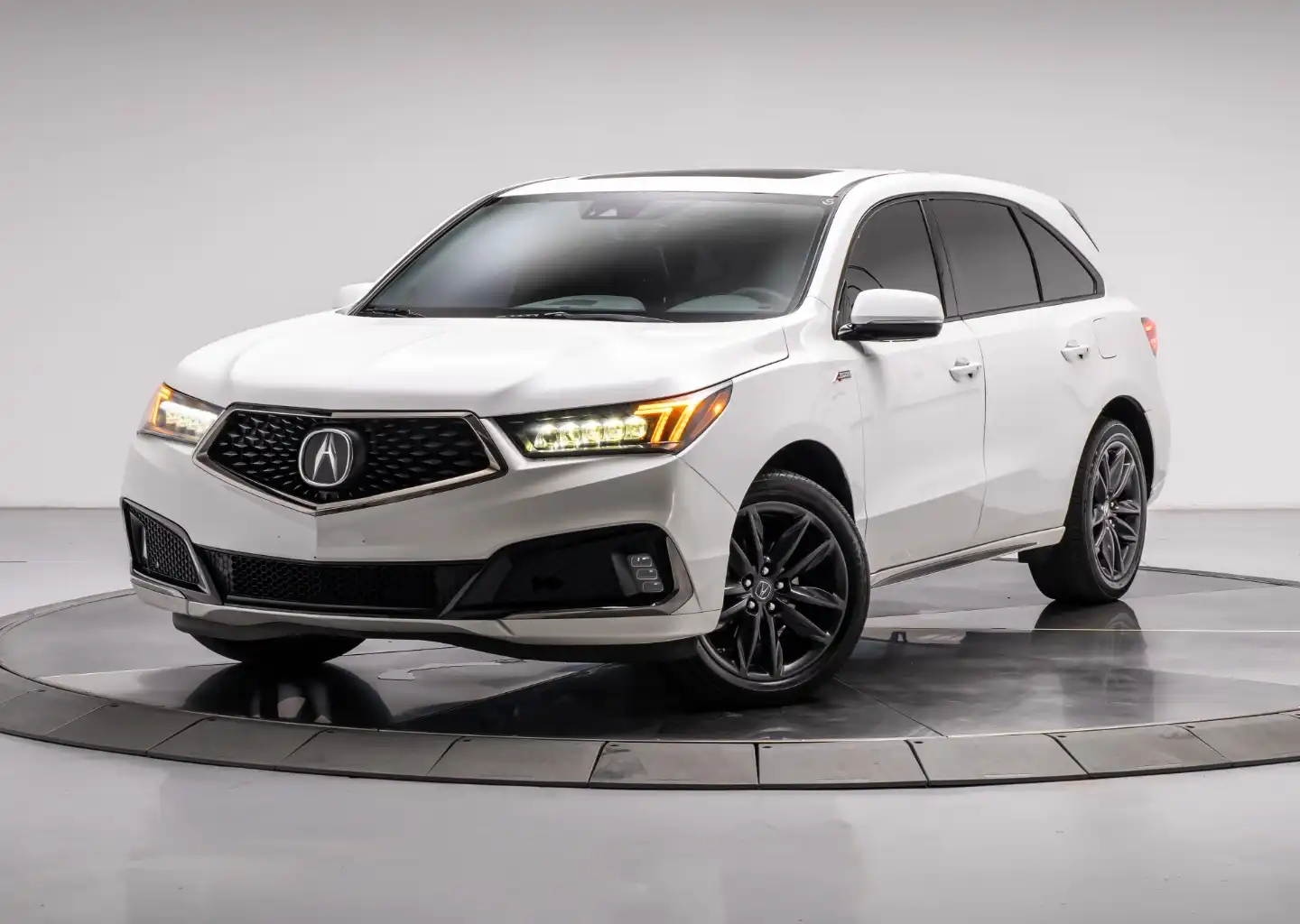 2020 Acura MDX SH-AWD w/Technology & A-Spec Package's photo
