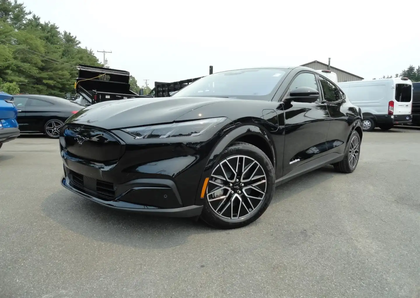 2026 Ford Mustang-Mach-e Premium's photo