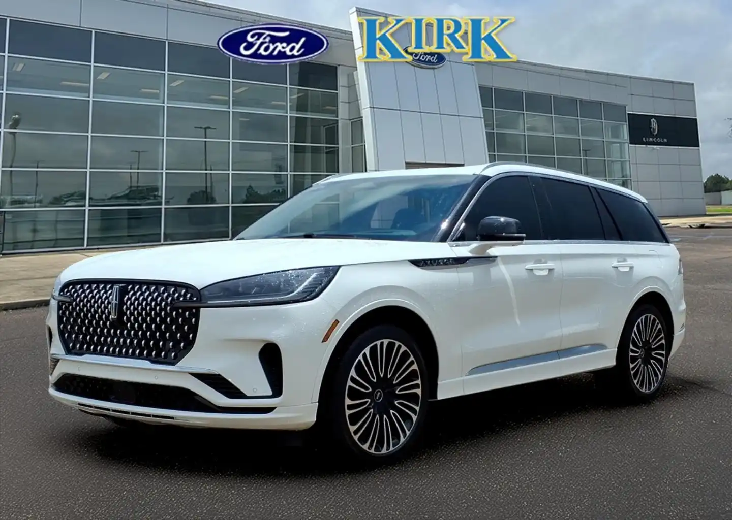 2025 Lincoln Aviator Black Label AWD's photo
