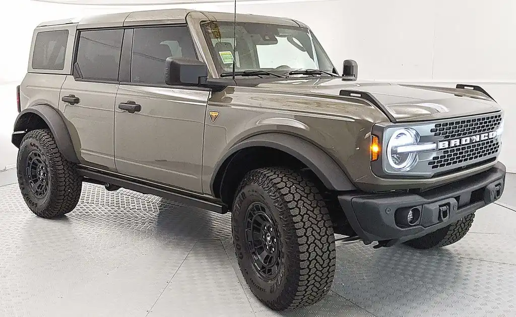 2026 Ford Bronco Badlands 4x4's photo