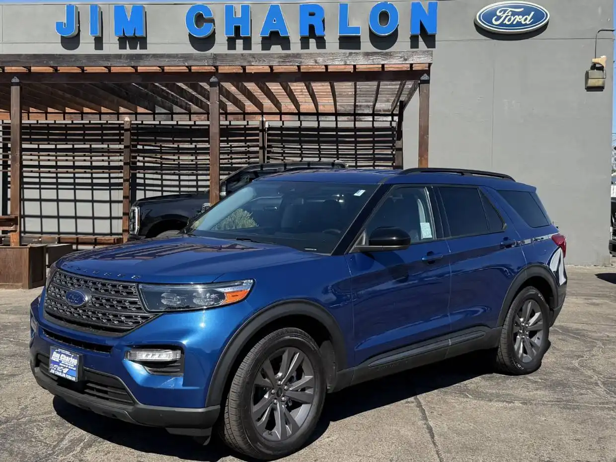 2023 Ford Explorer XLT RWD's photo