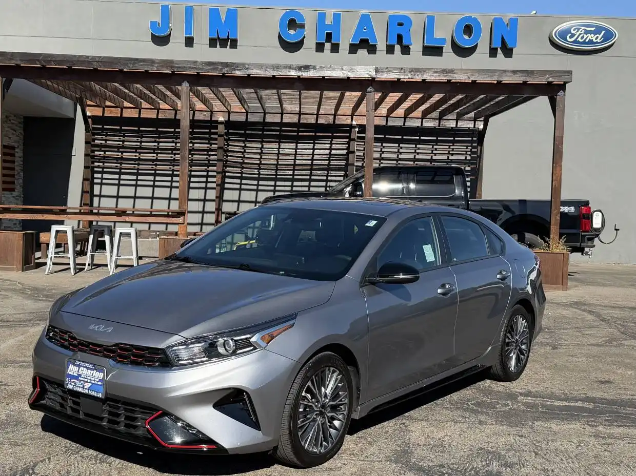 2024 Kia Forte GT-Line AT's photo
