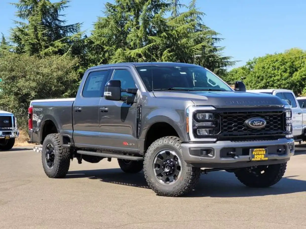2026 Ford F-250 Lariat 4x4 Crew Cab 6-3/4' Box's photo