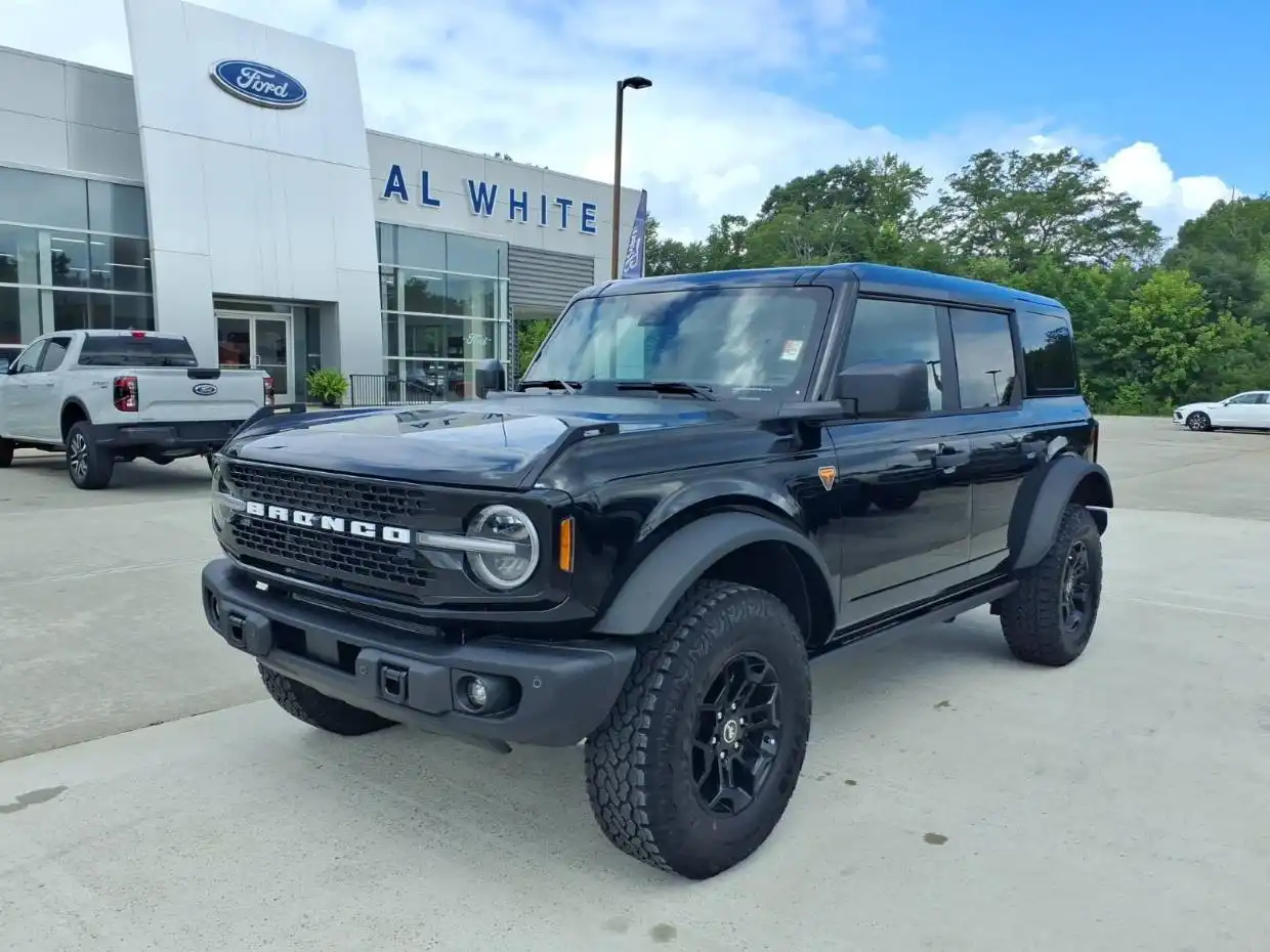 2026 Ford Bronco Badlands 4x4's photo