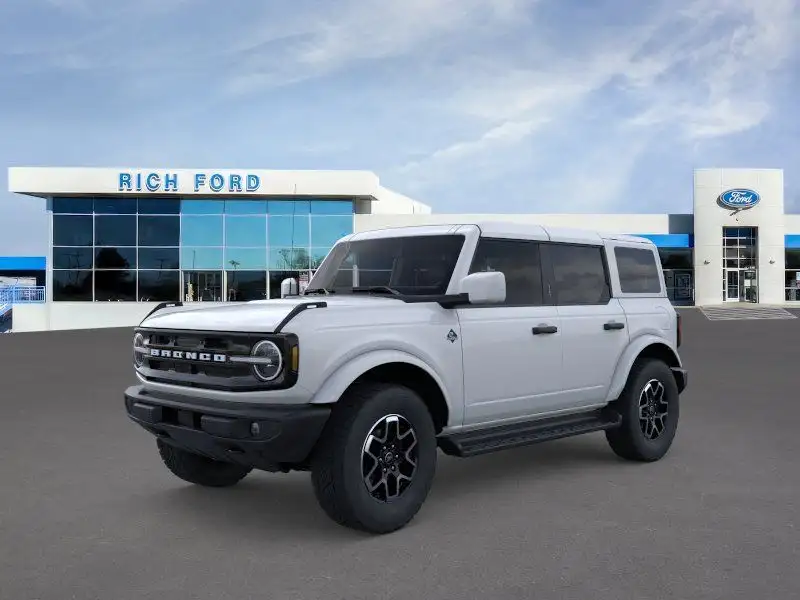 2026 Ford Bronco Outer Banks 4x4's photo