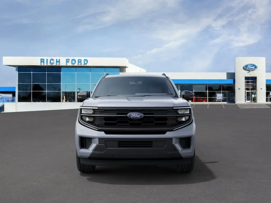 2027 Ford Expedition Active MAX 4x4 photo 3