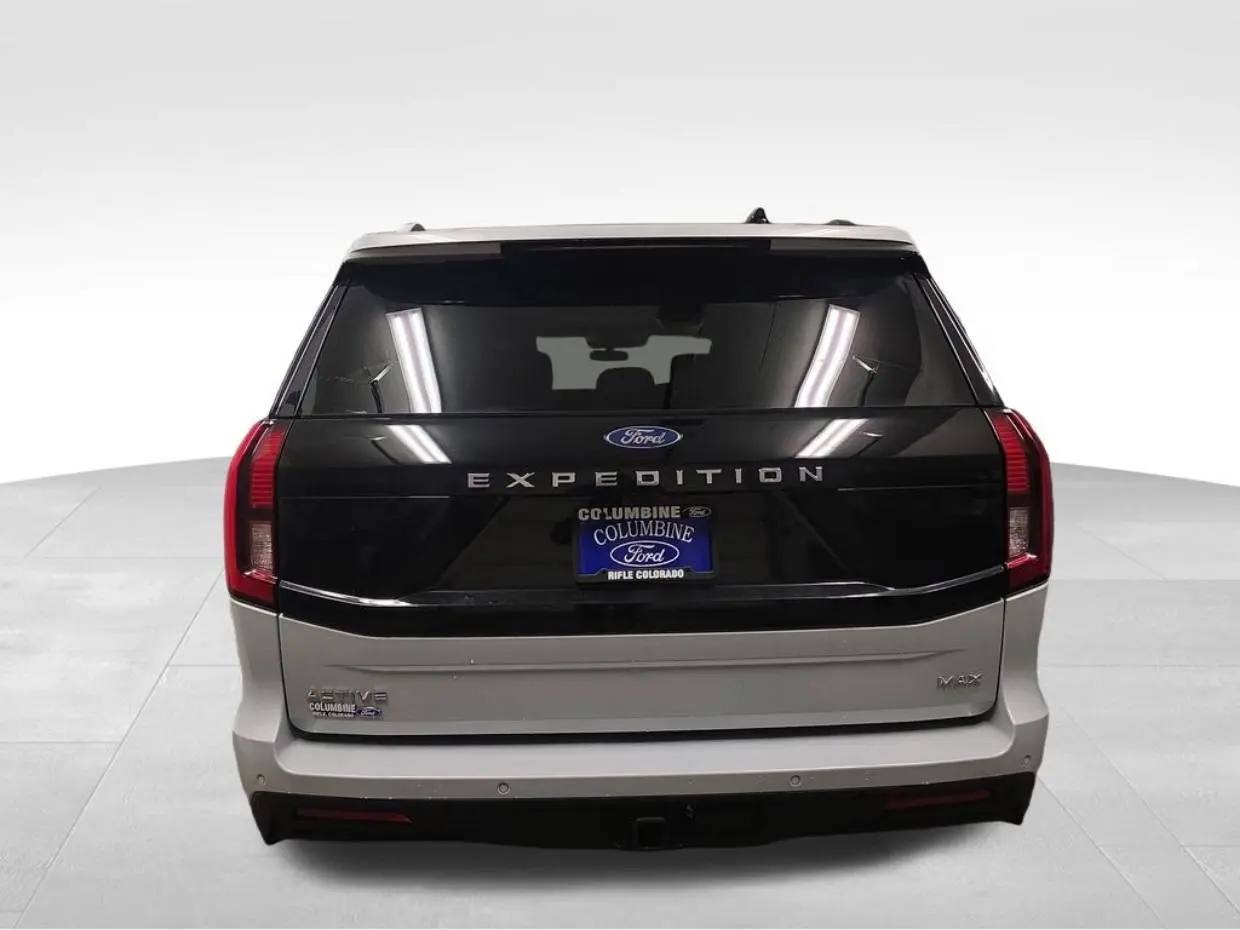 2026 Ford Expedition Active MAX 4x4 photo 3