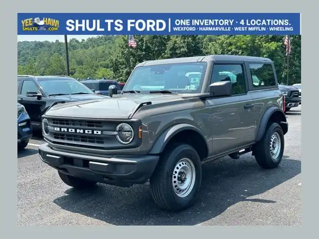 2025 Ford Bronco Base 4x4's photo