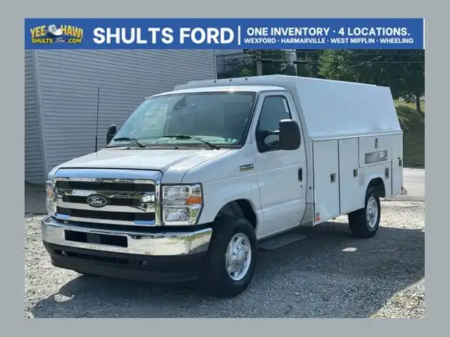 2027 Ford E-Series SRW E-350 Super Duty 138 in WB's photo