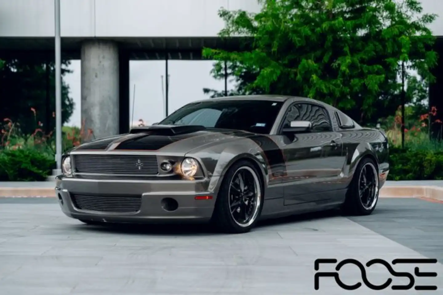2005 Ford Mustang GT Deluxe's photo