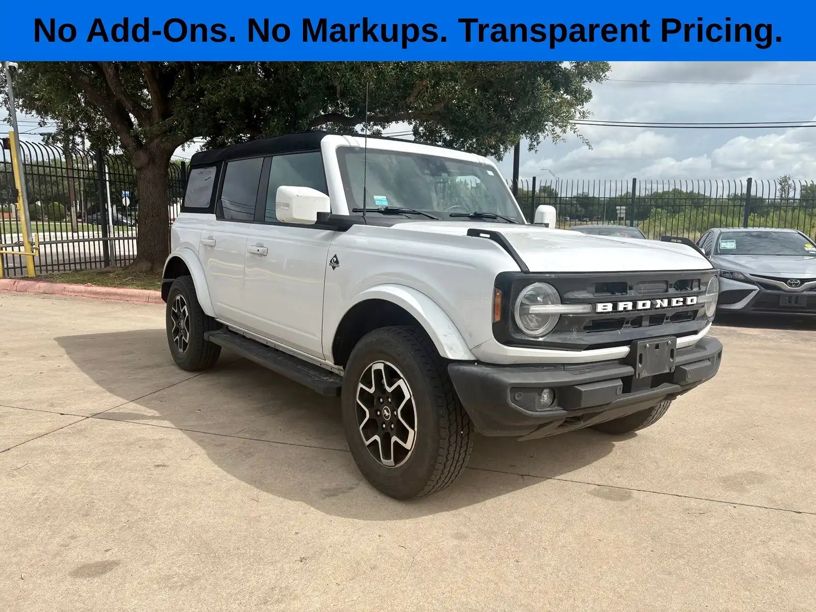 2023 Ford Bronco Outer Banks 4x4's photo