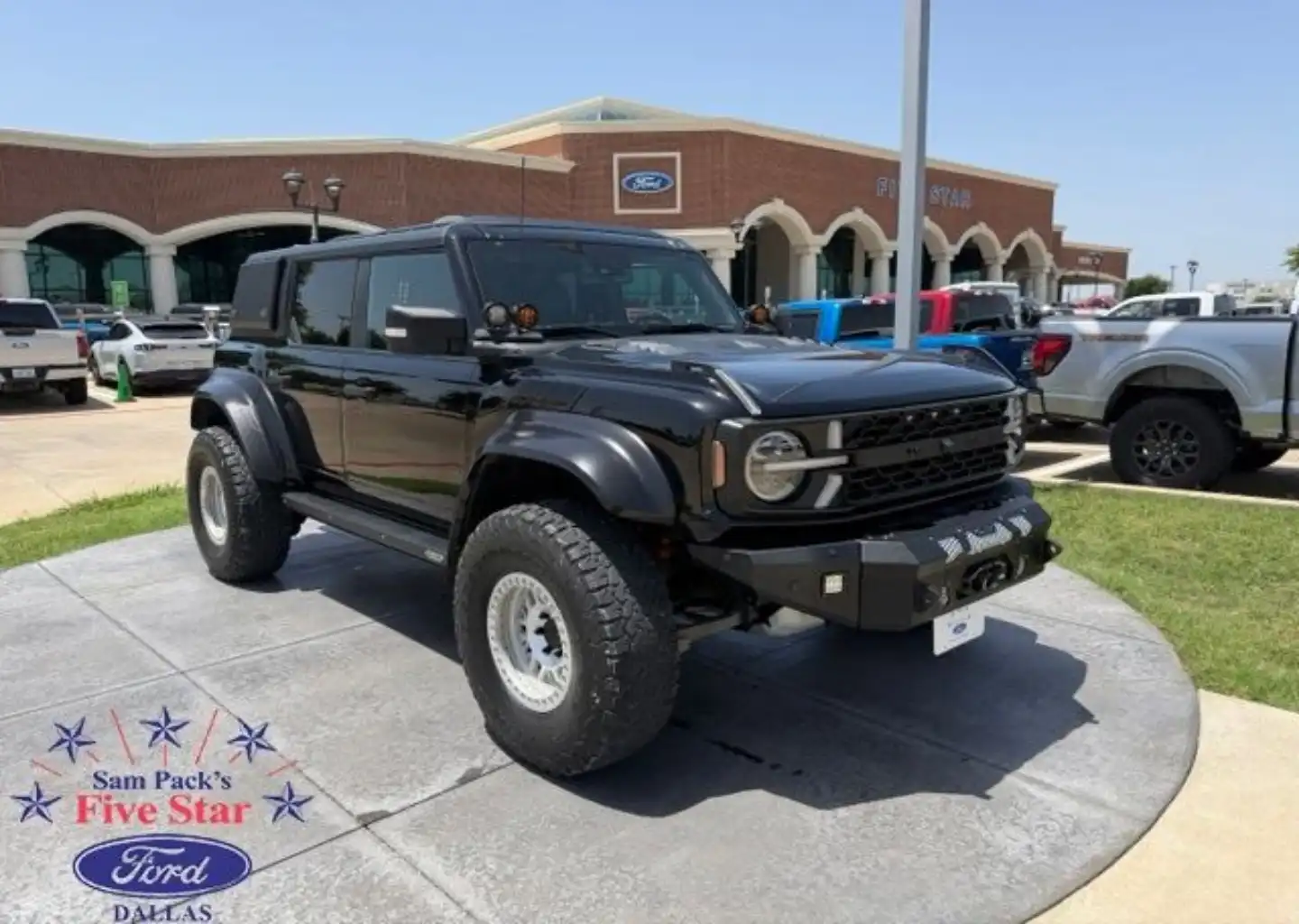 2023 Ford Bronco Raptor 4x4's photo