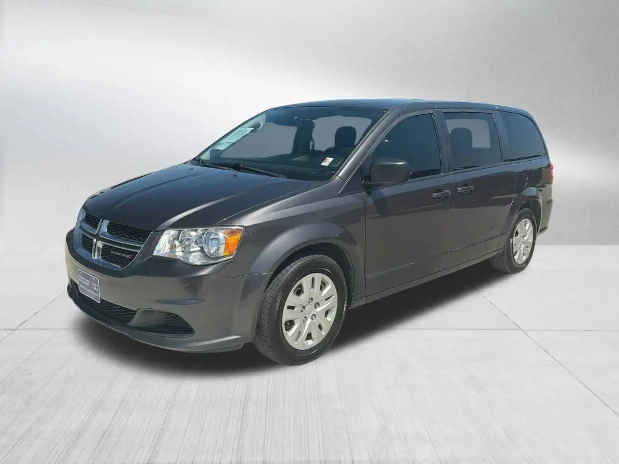 2018 Dodge Grand Caravan SE's photo