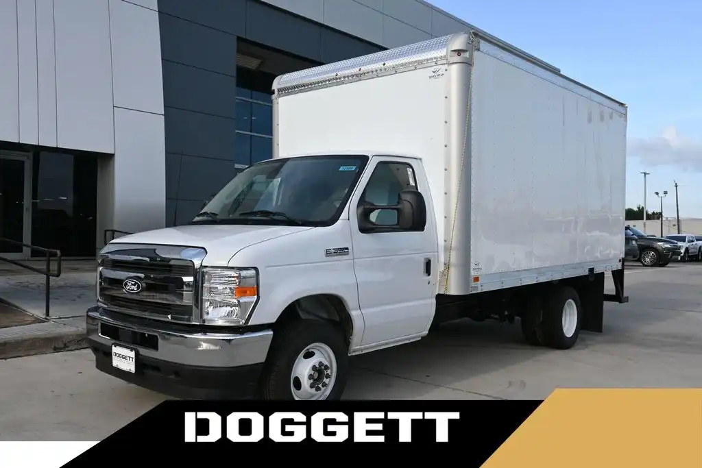 2027 Ford E-Series SRW E-350 Super Duty 158 in WB's photo