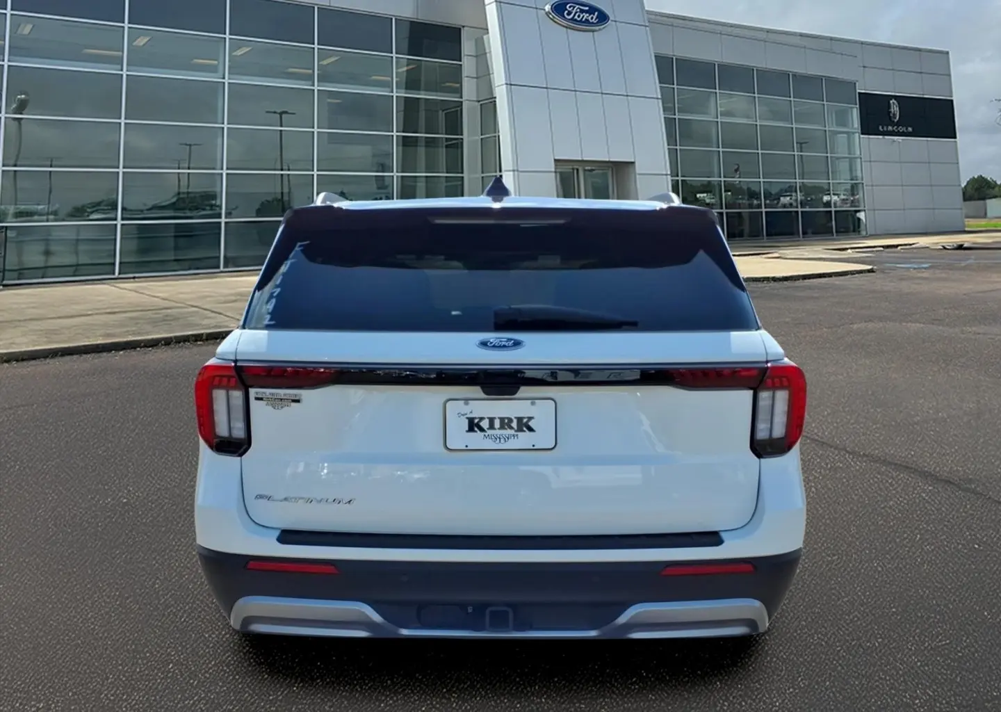 2025 Ford Explorer Platinum (PL535) photo 4