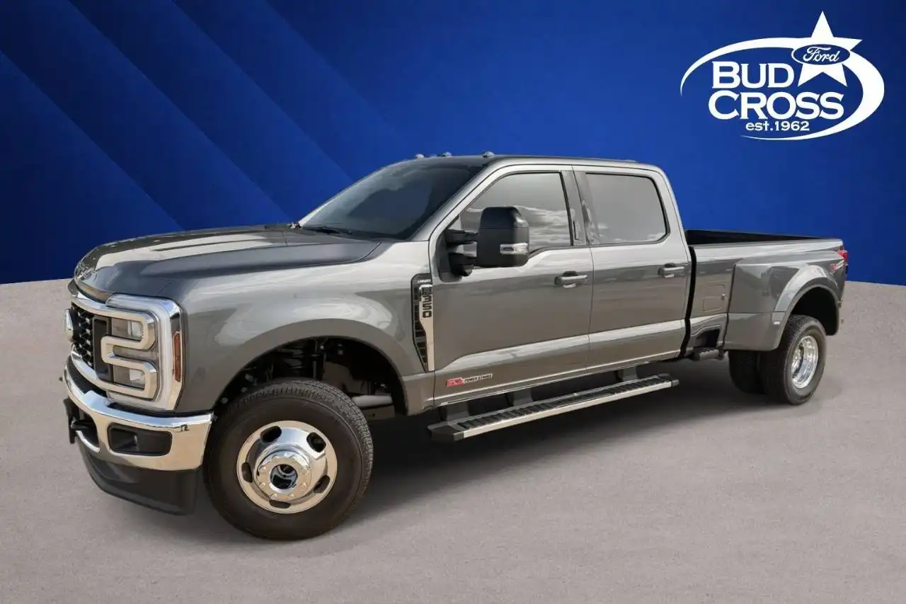2026 Ford F-350 Lariat 4x4 Crew Cab 8' Box DRW's photo