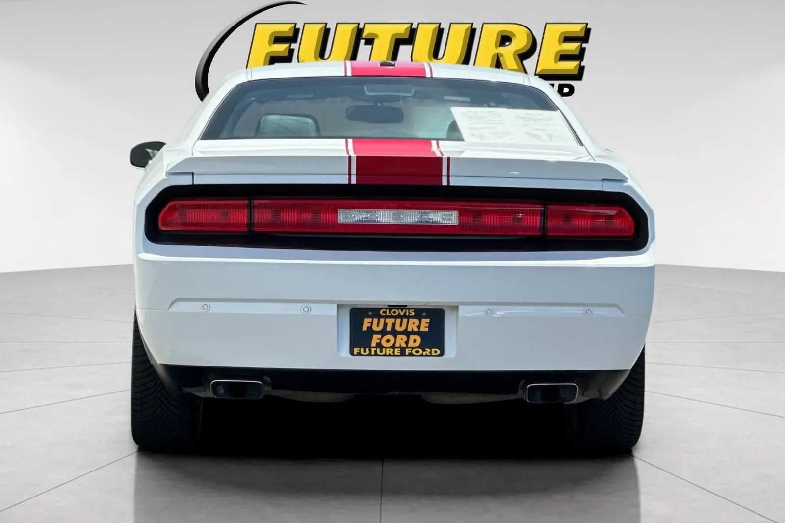 2013 Dodge Challenger SXT photo 4