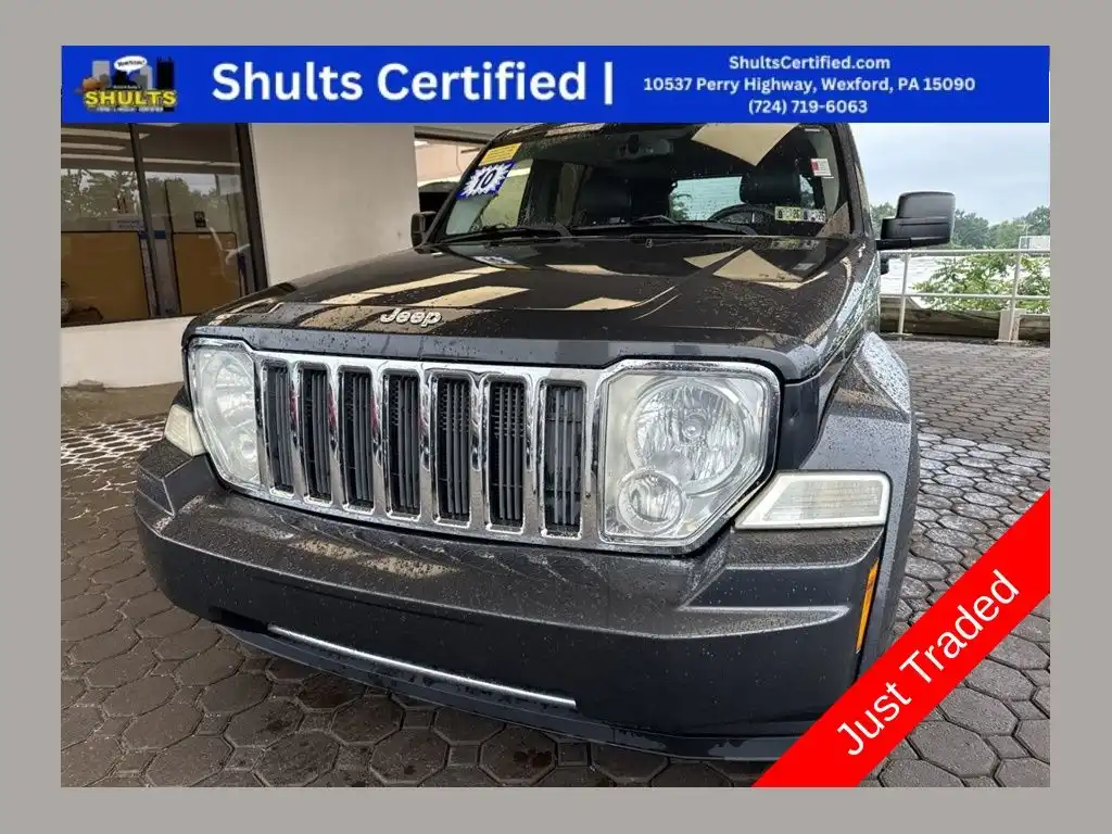 2010 Jeep Liberty Limited 4WD's photo