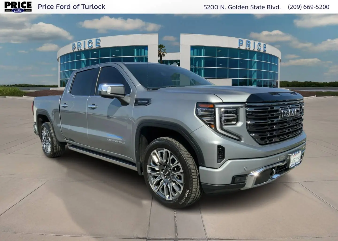 2025 GMC Sierra 4WD Crew Cab Short Box Denali Ultimate photo 3