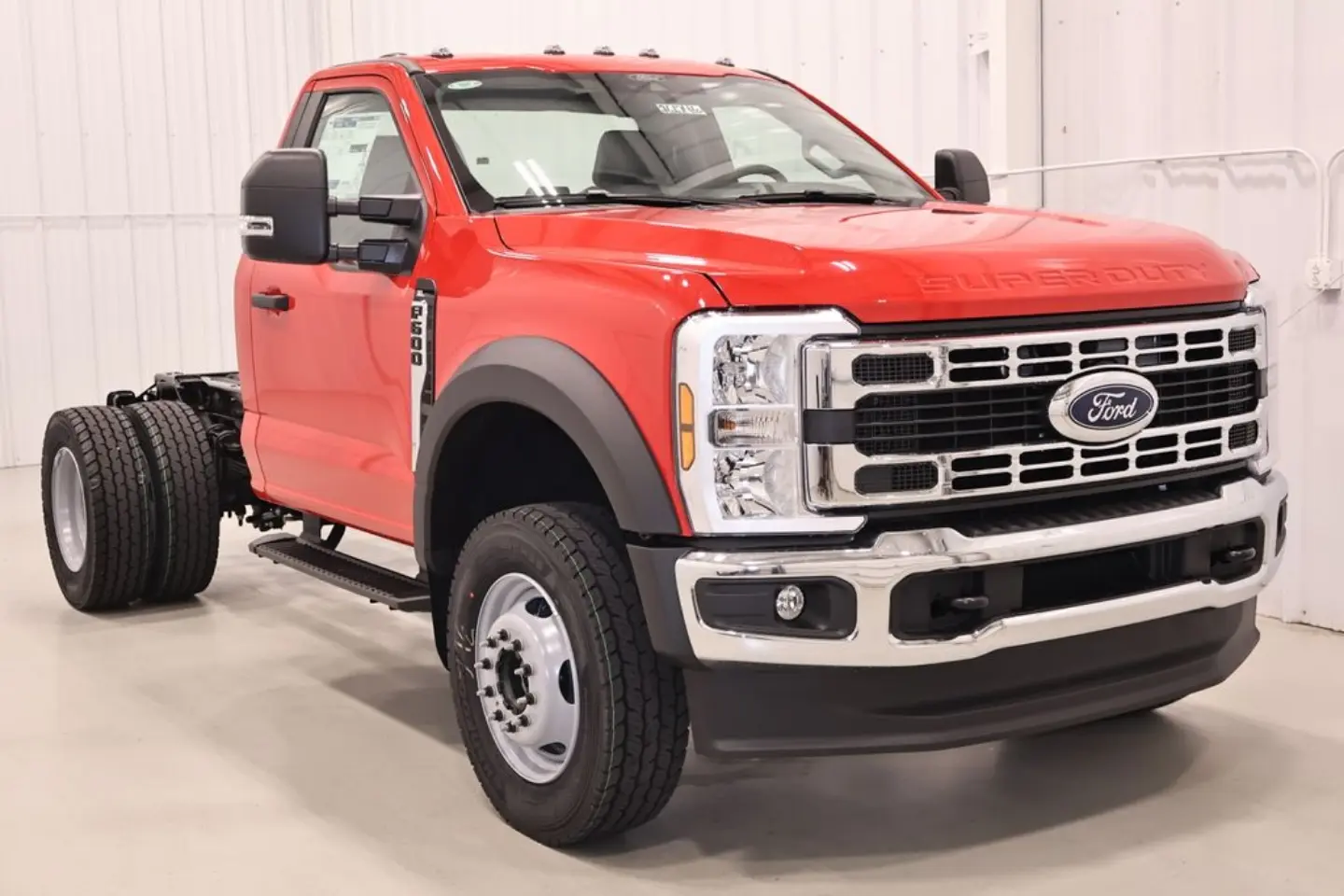 2026 Ford F-600 XL 4x4 Regular Cab 145-In DRW photo 3