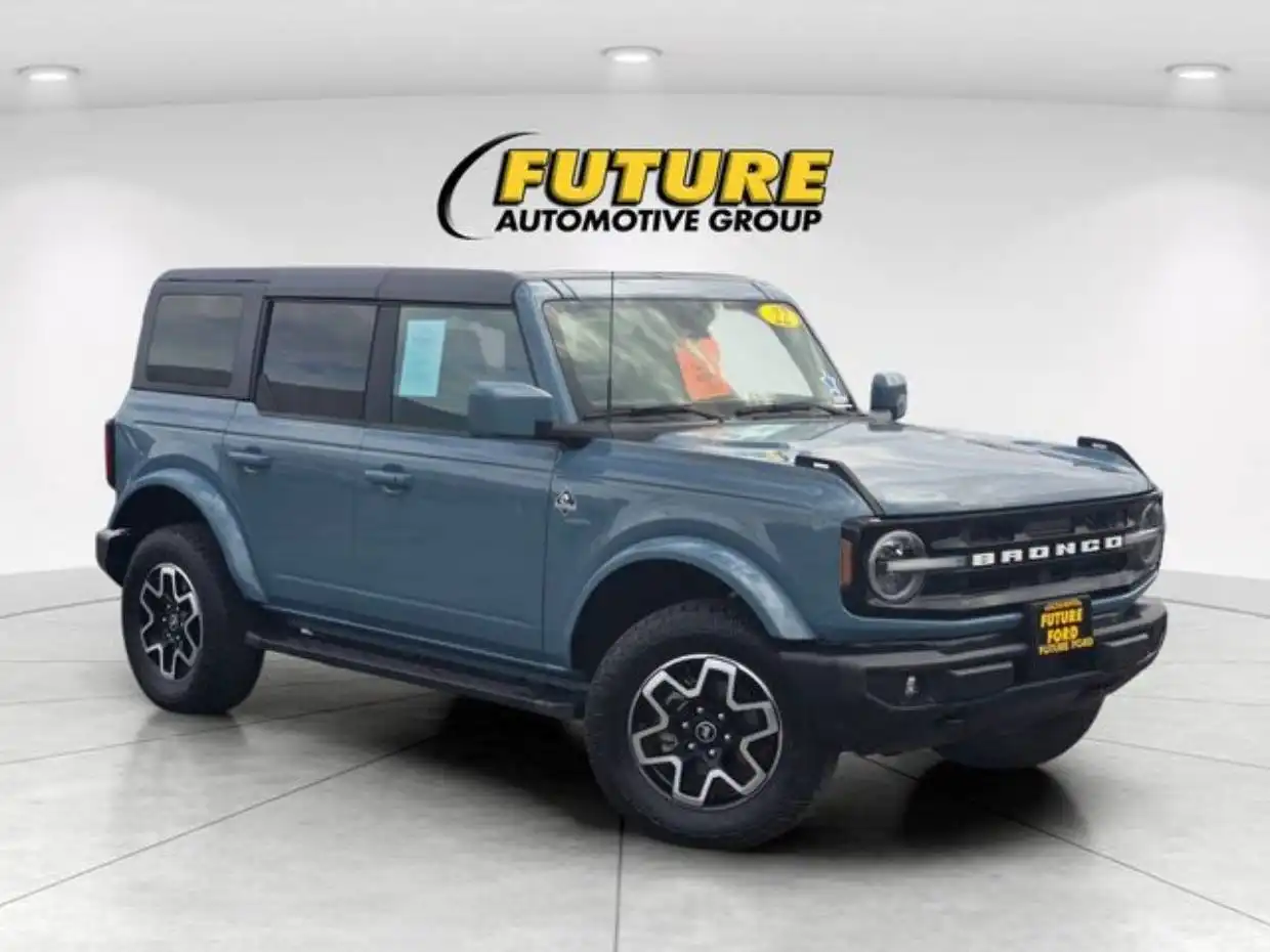 2022 Ford Bronco Outer Banks 4x4's photo