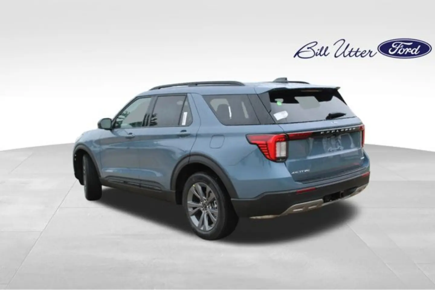 2026 Ford Explorer Active 4WD photo 4