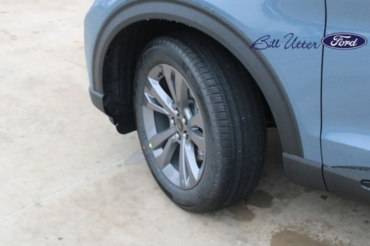 2026 Ford Explorer Active 4WD photo 5