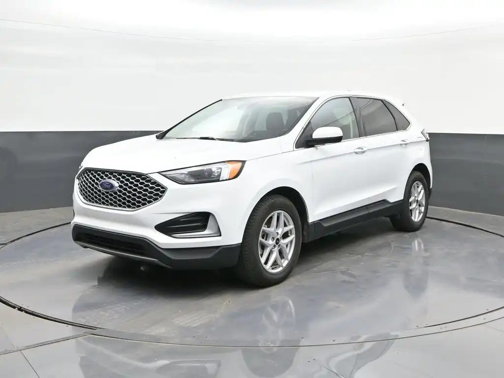 2024 Ford Edge SEL AWD's photo