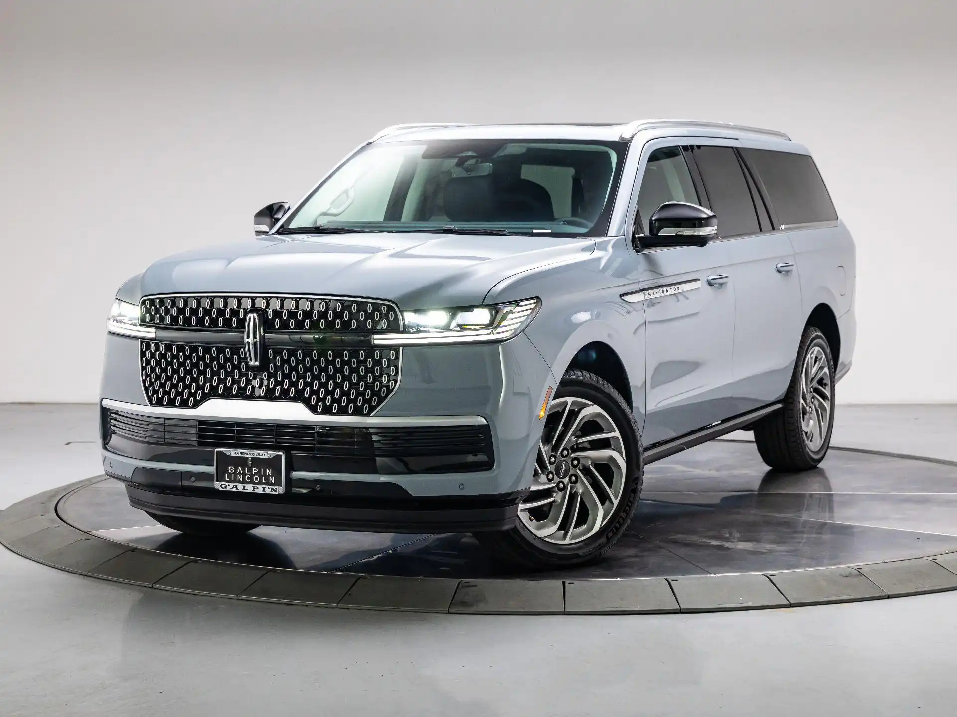 2027 Lincoln Navigator Reserve L 4WD's photo