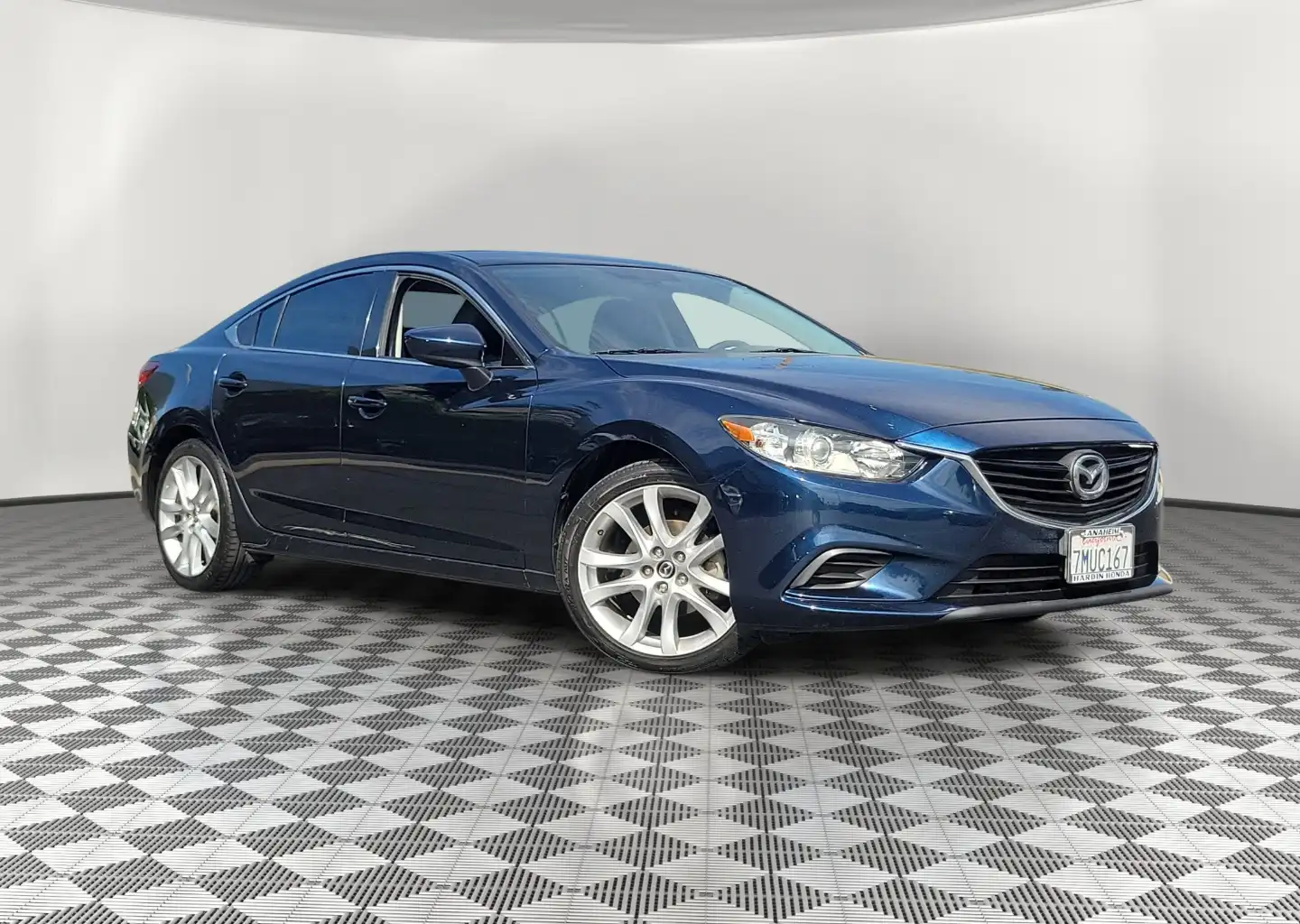 2016 Mazda EZ-6 i Touring Auto's photo