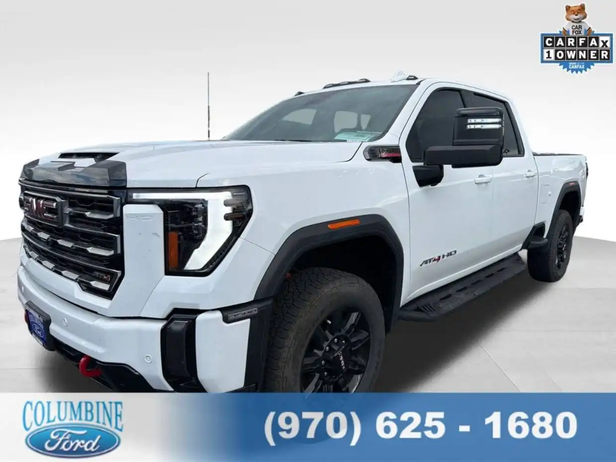2024 GMC Sierra 4WD Crew Cab Standard Box AT4's photo