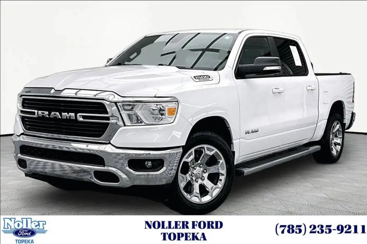 2021 RAM 1500 Big Horn/Lone Star 4x4 Crew Cab 5'7's photo