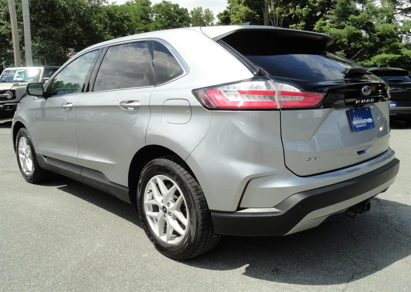 2023 Ford Edge SEL AWD photo 5