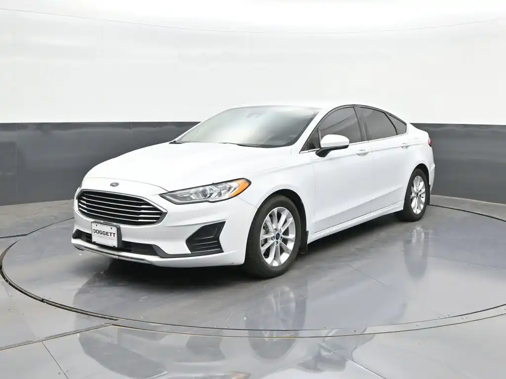 2019 Ford Fusion SE FWD's photo
