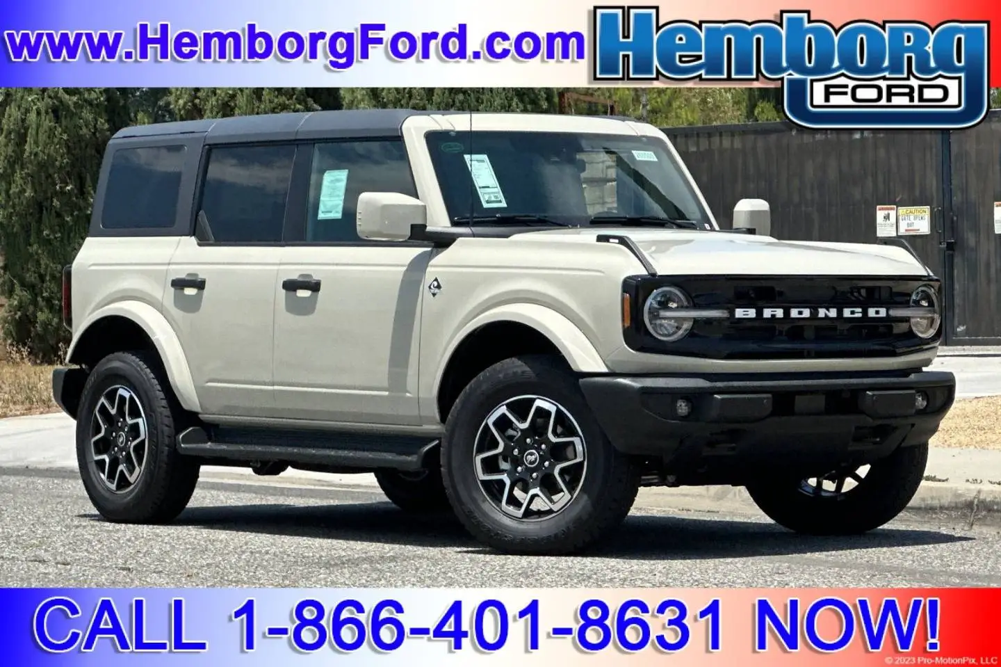 2026 Ford Bronco Outer Banks 4x4 photo 1