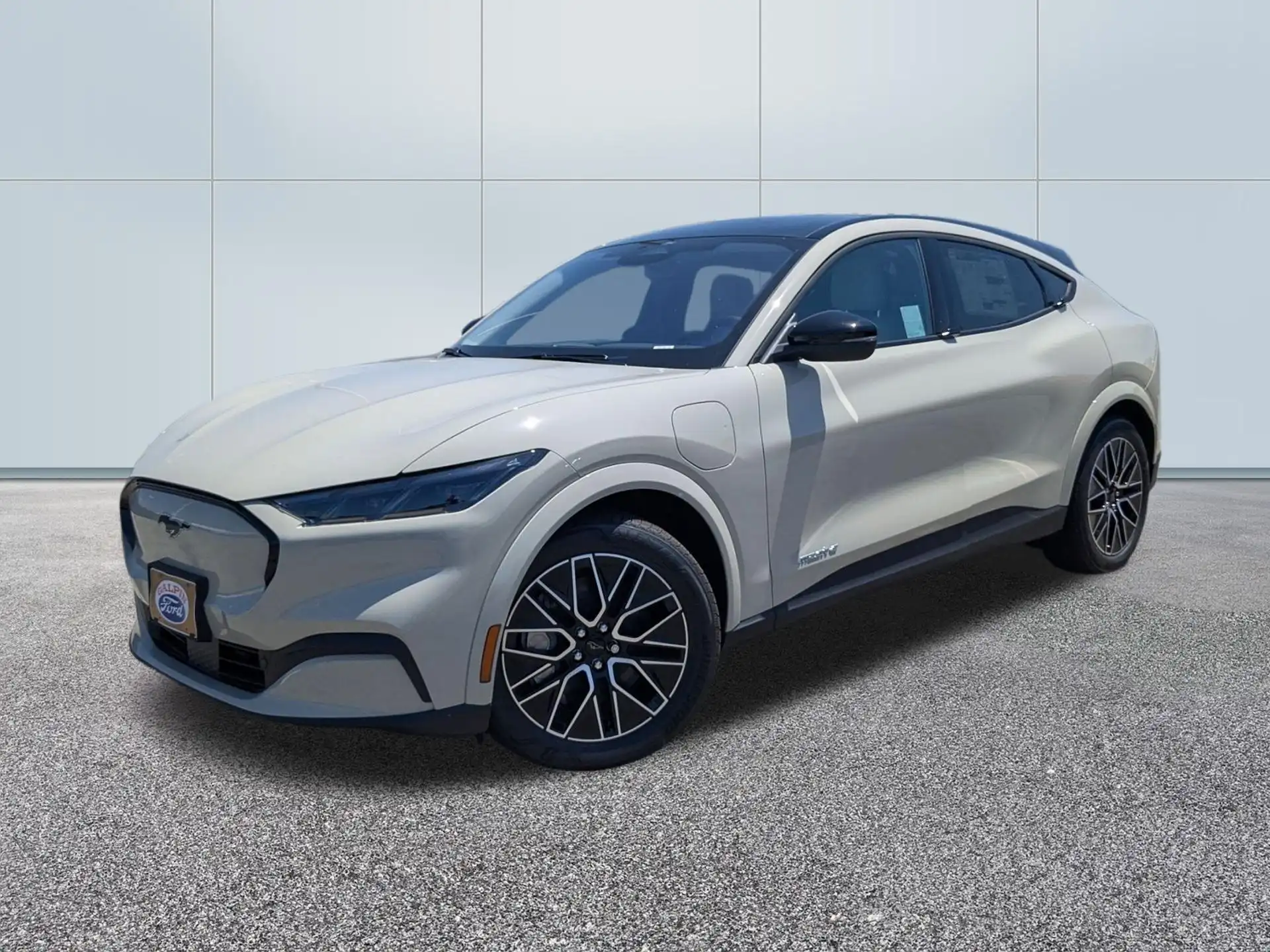 2026 Ford Mustang-Mach-e Premium's photo