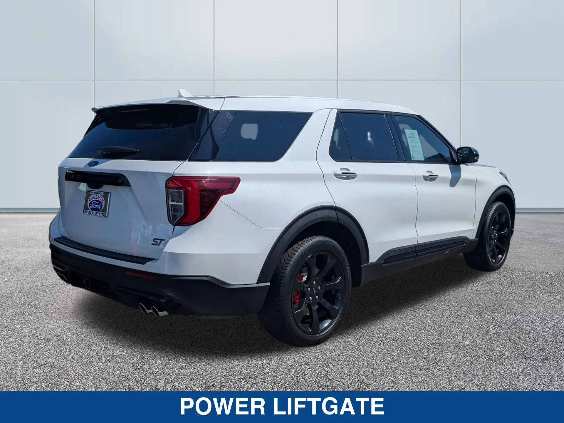 2021 Ford Explorer ST 4WD photo 5