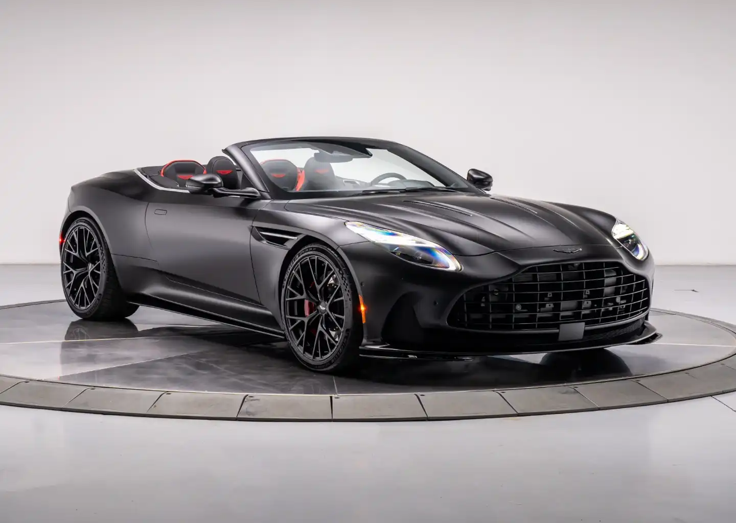 2025 Aston Martin DB12 Volante's photo