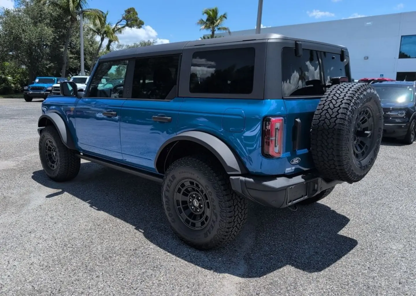 2026 Ford Bronco Badlands 4x4 photo 5