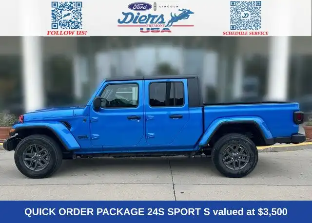 2024 Jeep Gladiator Sport S's photo