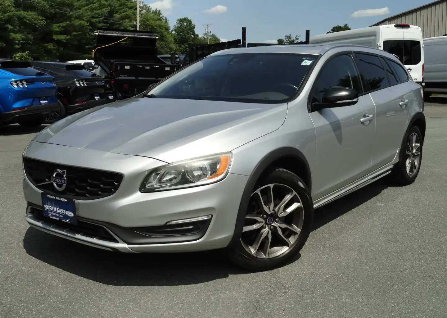 2015 Volvo V60 T5 Cross Country AWD's photo