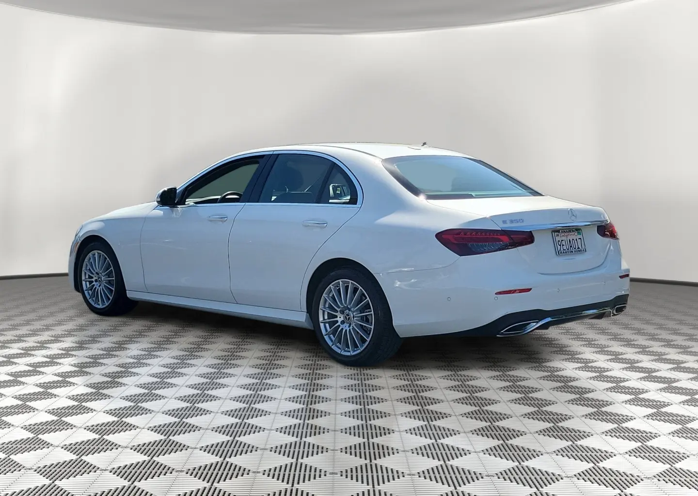 2023 Mercedes-Benz E-Class E350 photo 4