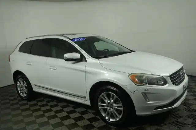 2016 Volvo XC60 T5 AWD Premier's photo