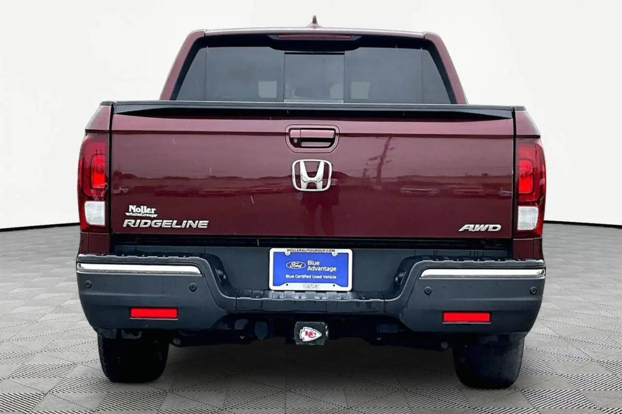 2019 Honda Ridgeline RTL-E AWD photo 4