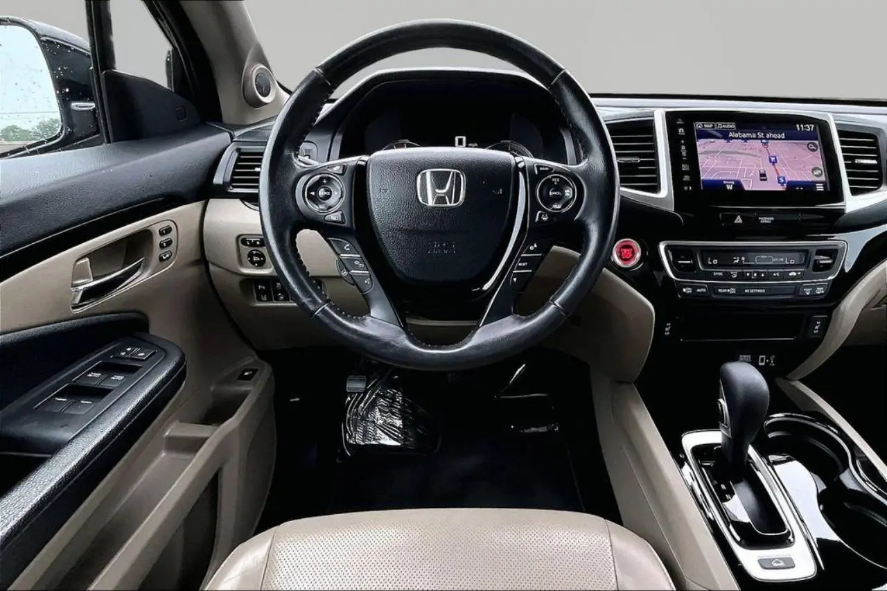 2019 Honda Ridgeline RTL-E AWD photo 5