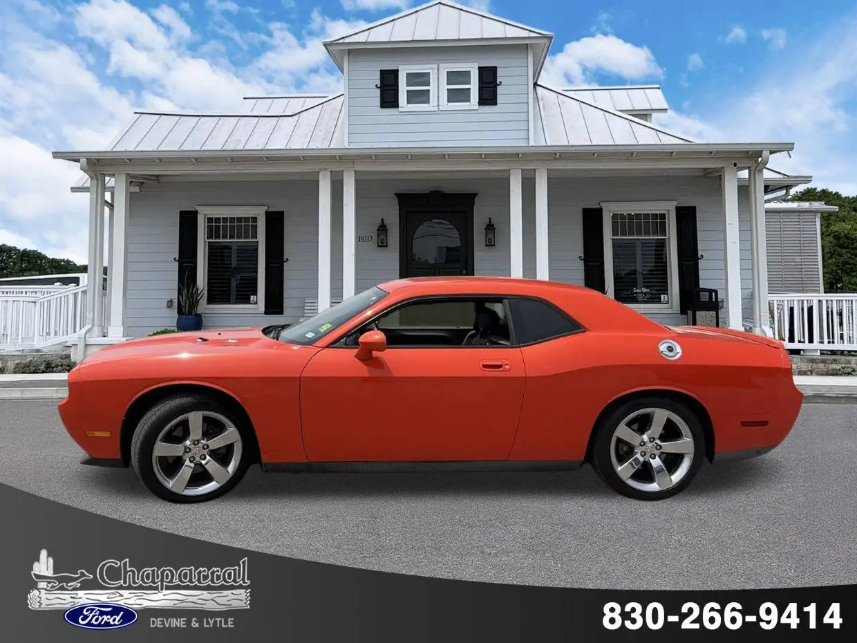 2009 Dodge Challenger R/T photo 3