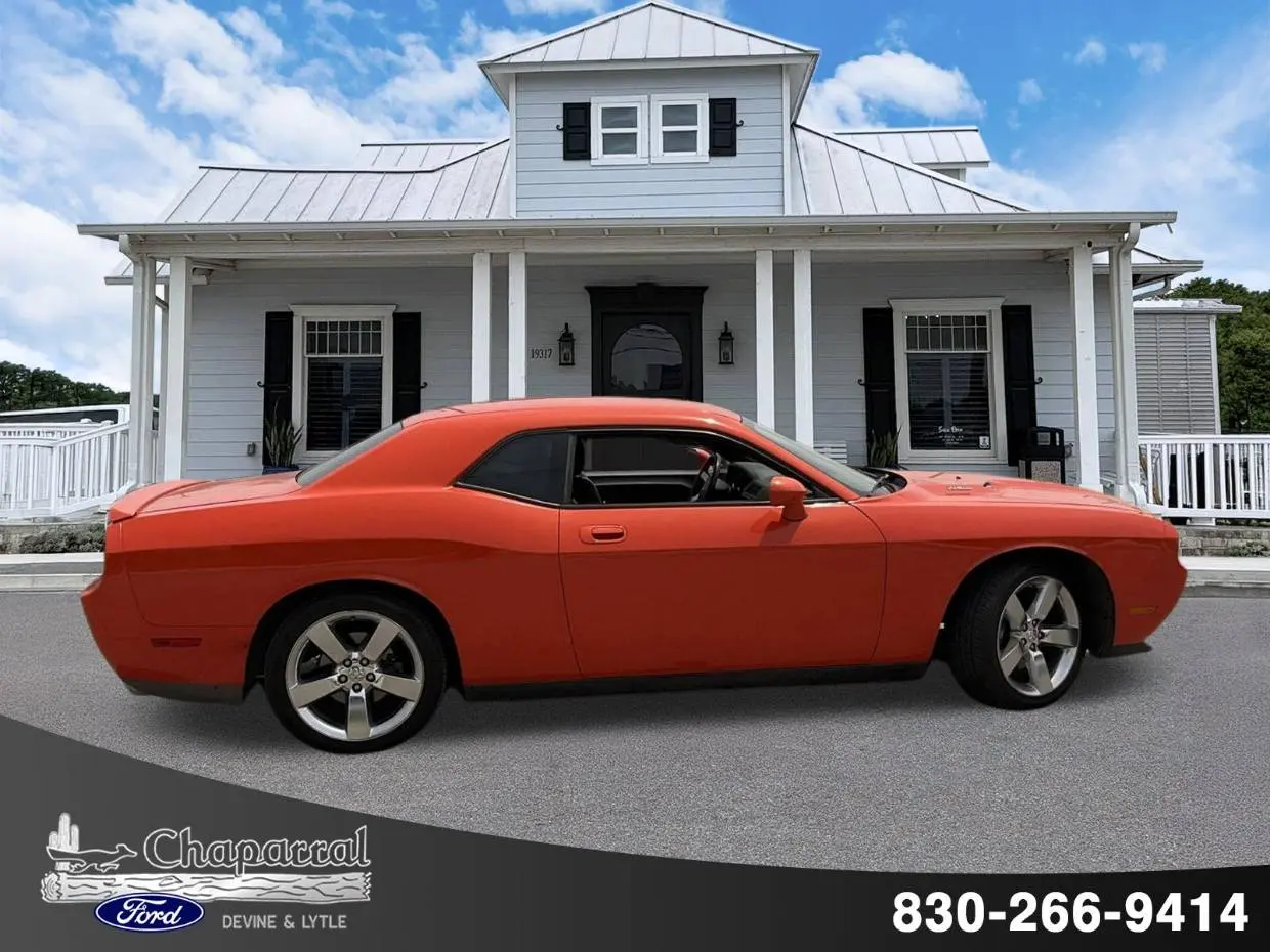 2009 Dodge Challenger R/T photo 5