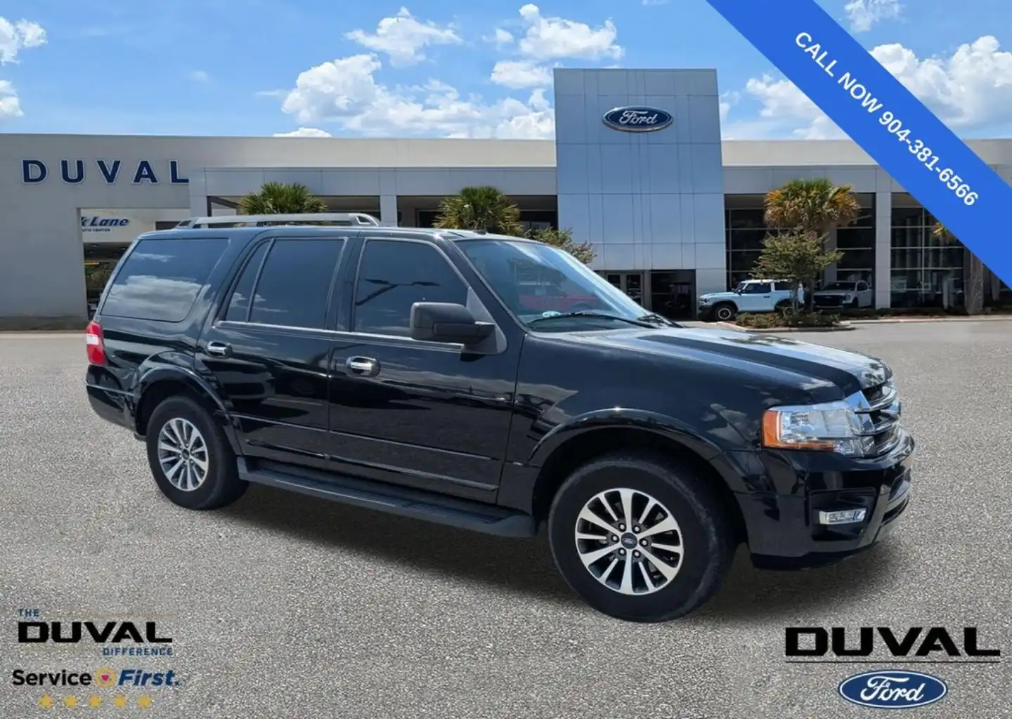 2017 Ford Expedition XLT's photo