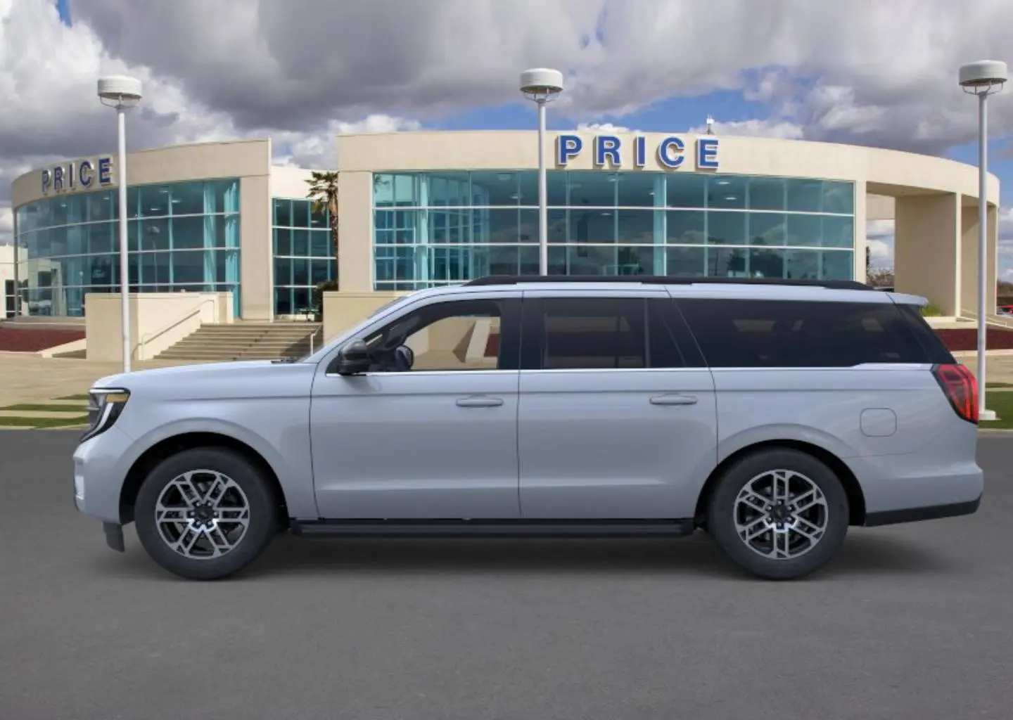 2025 Ford Expedition Active MAX 4x4 photo 3